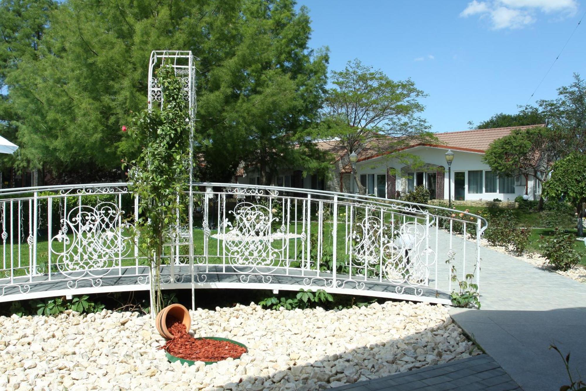 Steaua Apelor Family Resort Nufaru Eksteriør billede