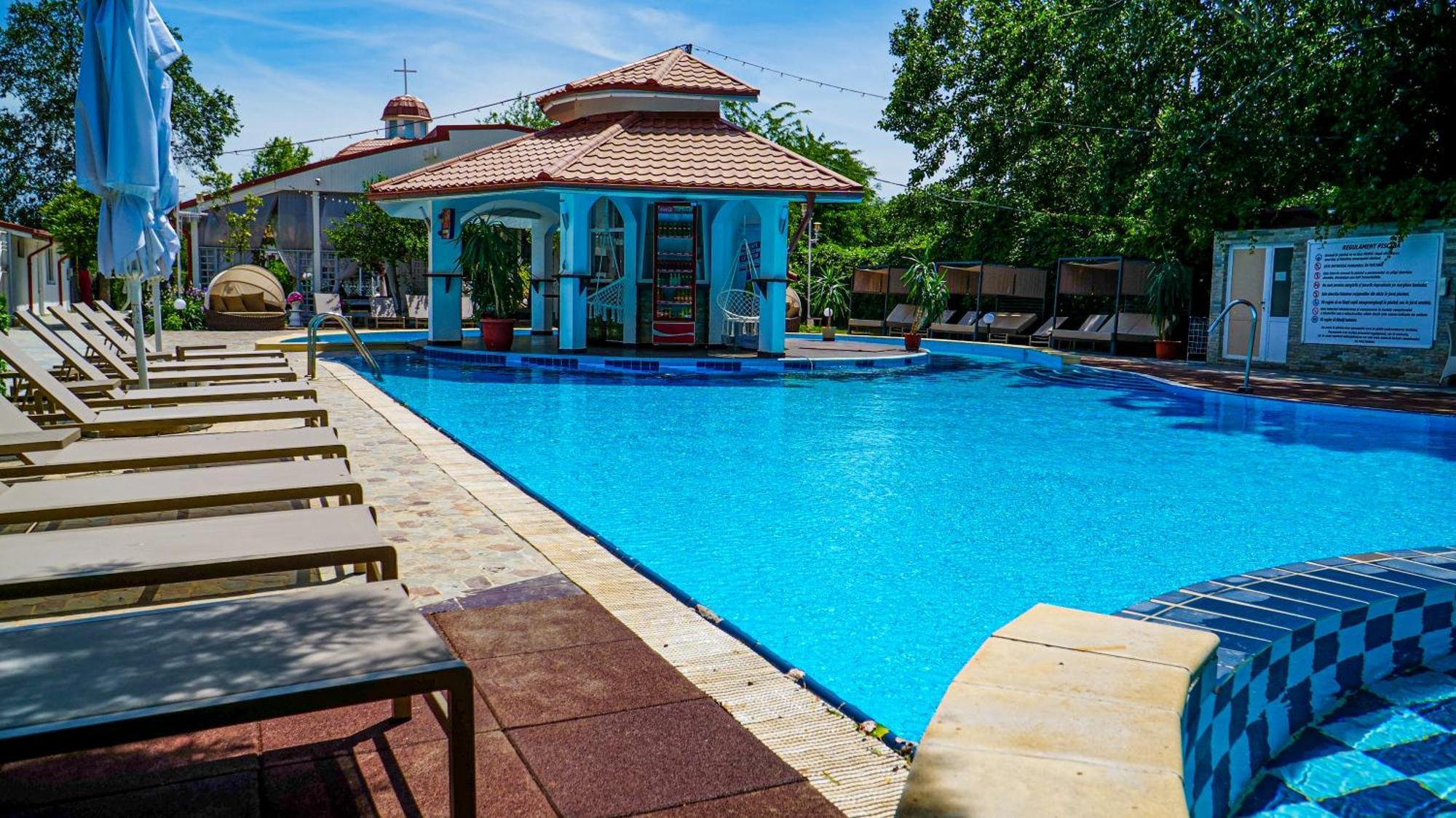Steaua Apelor Family Resort Nufaru Eksteriør billede