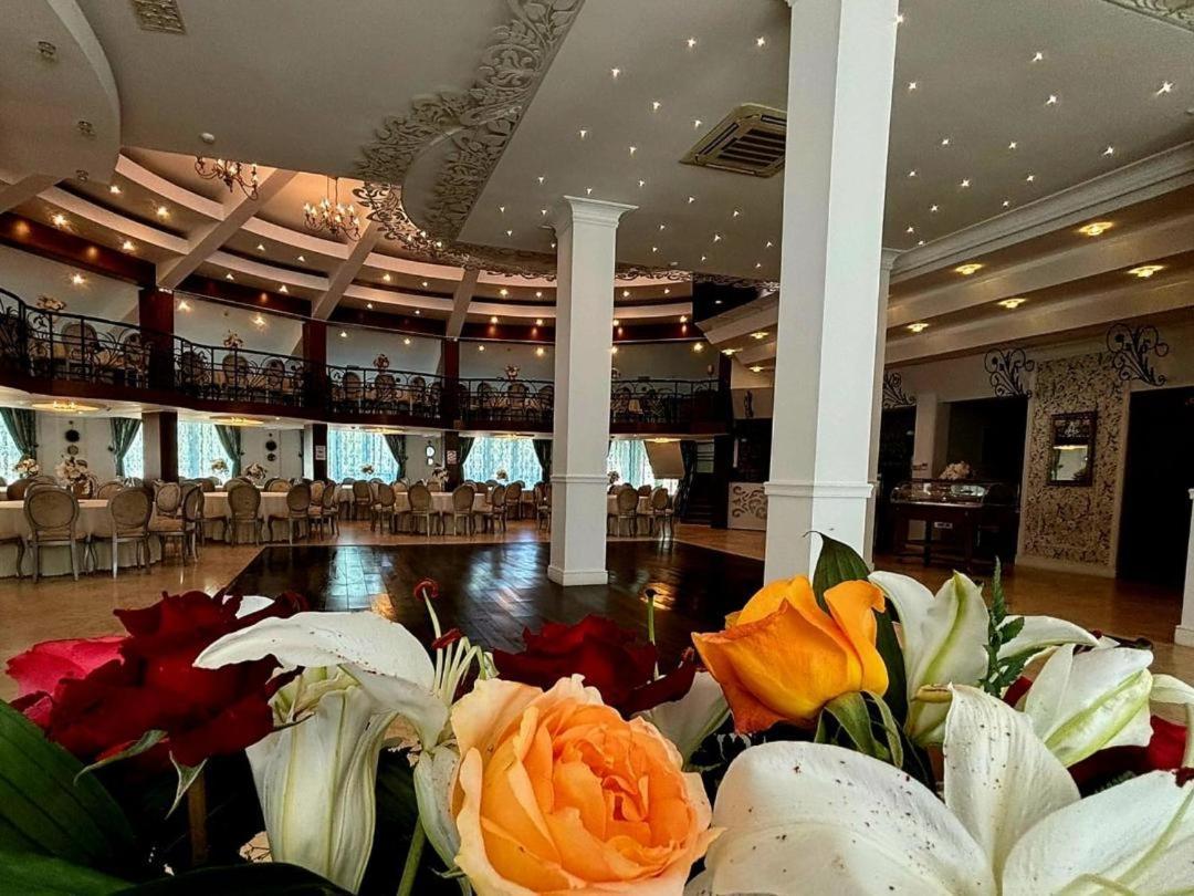 Steaua Apelor Family Resort Nufaru Eksteriør billede