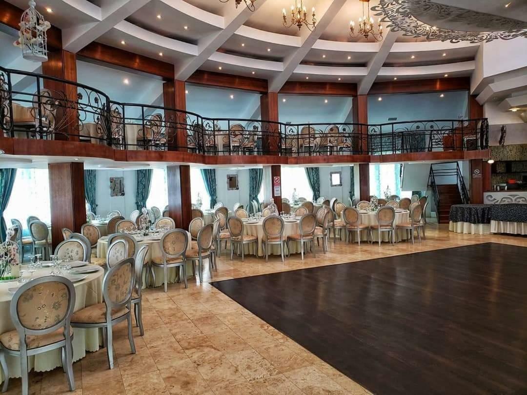 Steaua Apelor Family Resort Nufaru Eksteriør billede